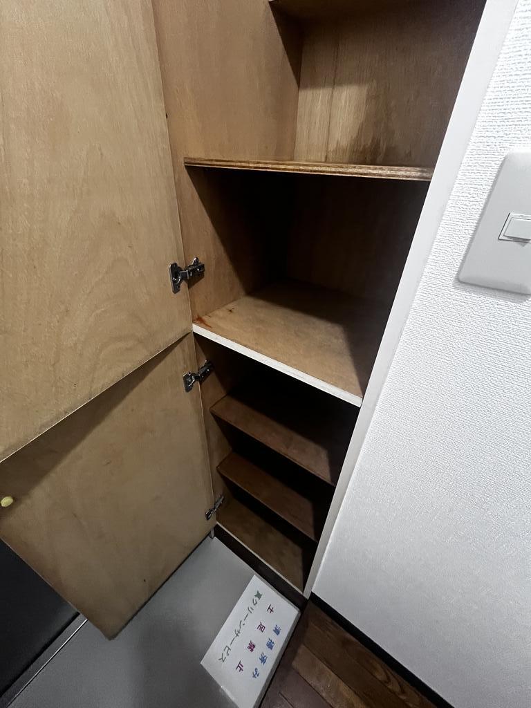 玄関　下駄箱