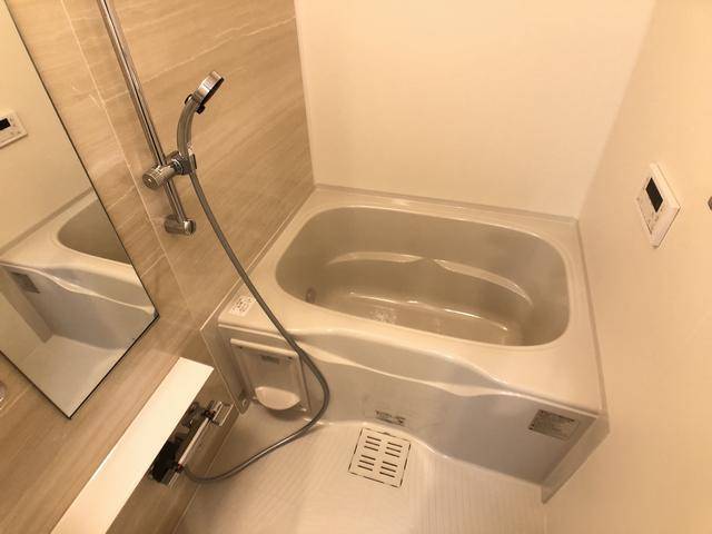 バス・シャワールーム　お洒落なお風呂です