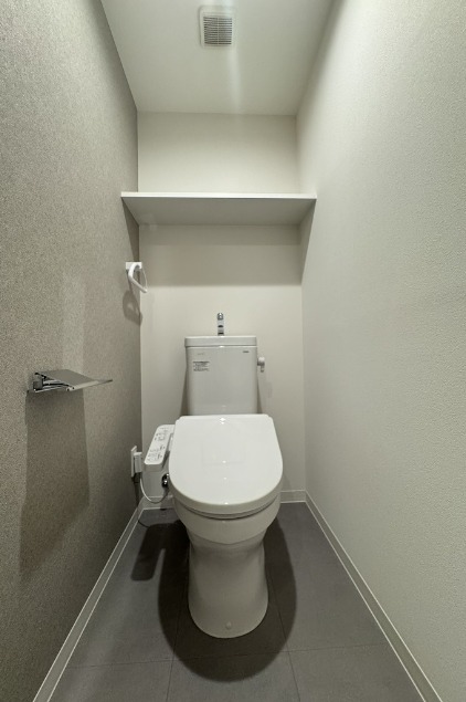 ＪＲ香椎線 伊賀駅 徒歩21分 5階建 築1年のトイレ写真