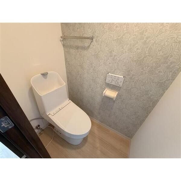 トイレ　清潔感があり安心して使用できるトイレになっておりました。