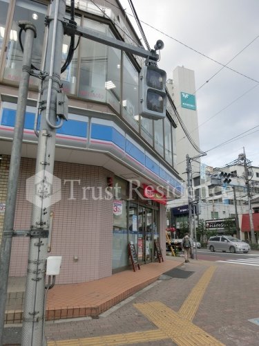 コンビニ　ローソン 西大島駅前店（コンビニ）まで315m
