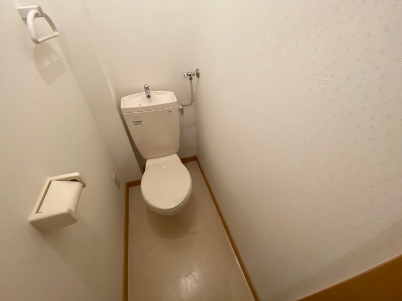 トイレ　トイレは清潔感があり安心して使えますね！