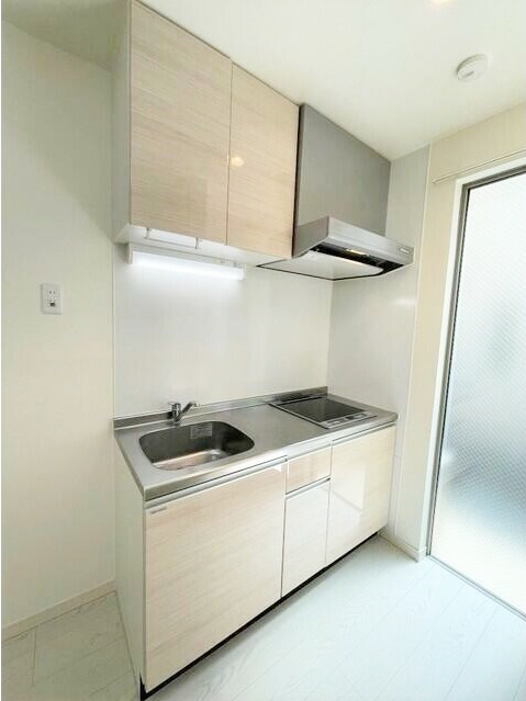 キッチン　お掃除しやすい人気のIHコンロ♪