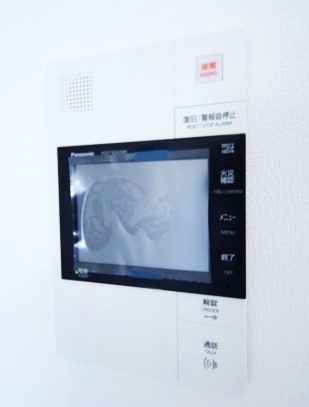 セキュリティ　★モニター付きインターホンで来客時も安心★