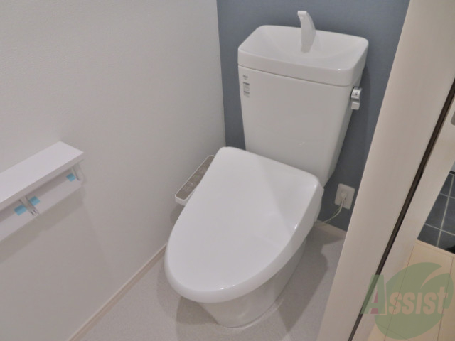 トイレ　トイレは独立しており、快適に使用出来ます。温水洗浄便座ですよ