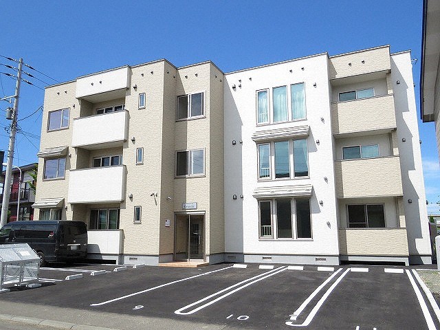 建物外観　千歳線　平和　徒歩13分