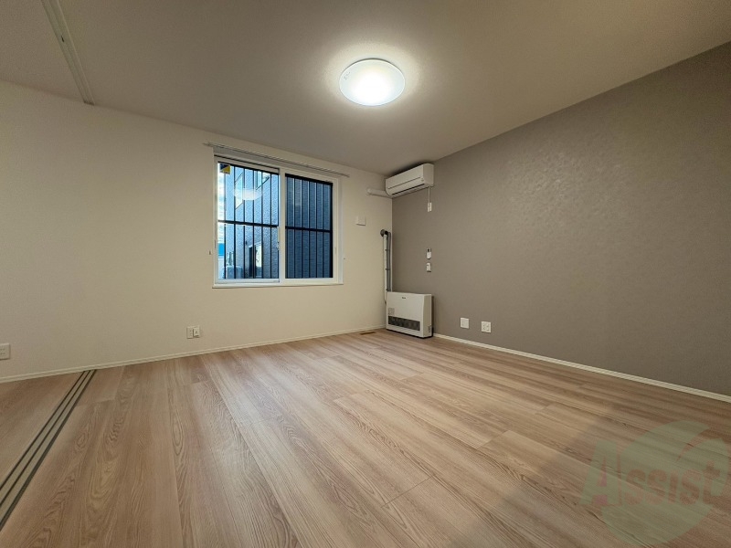 居室・リビング　広くてキレイなお部屋が広がっていて、充実した生活が送れそう。