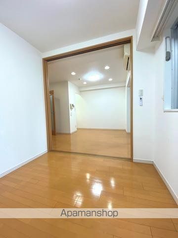 仙台市地下鉄東西線 青葉通一番町駅 徒歩6分 10階建 築20年の居間写真