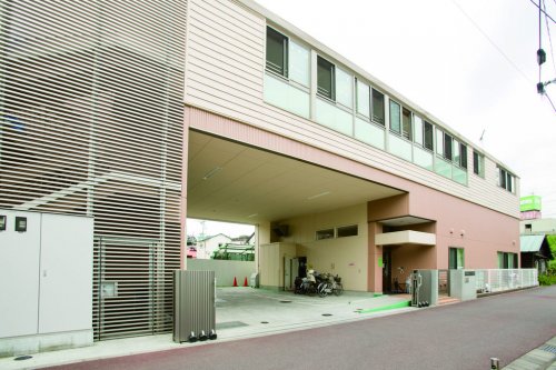 幼稚園・保育園　日野駅前かわせみ保育園（幼稚園・保育園）まで242m