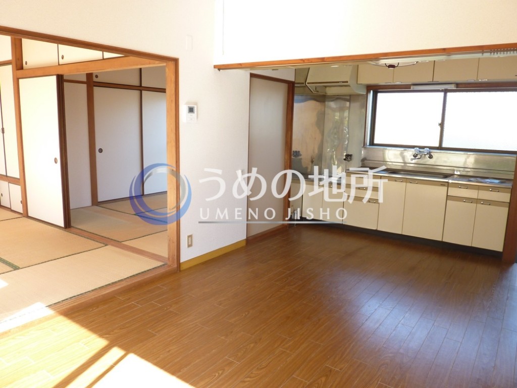 渡辺戸建4号の居間写真