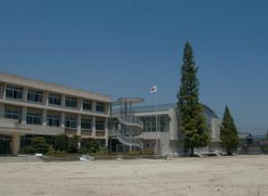 小学校　東広島市立風早小学校（小学校）まで1012m