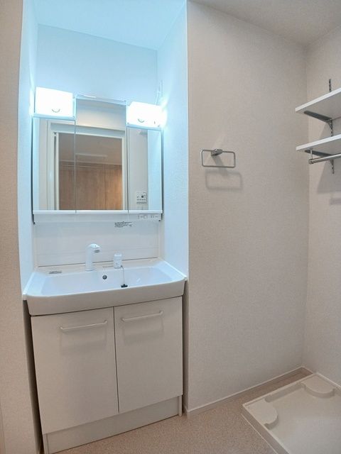 カーサ シトラス仏生山IIの内装写真