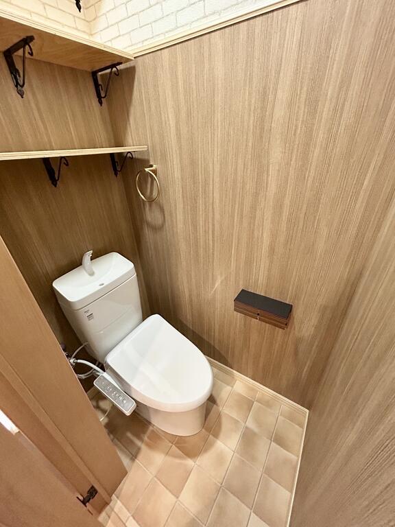 トイレ　ウォシュレット機能付き☆