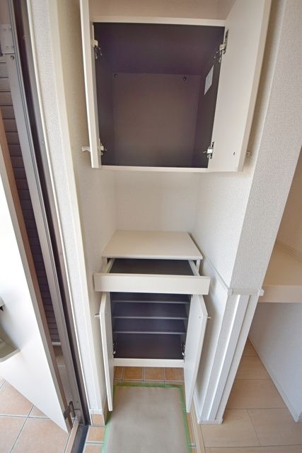 玄関　★同施工会社参考写真★