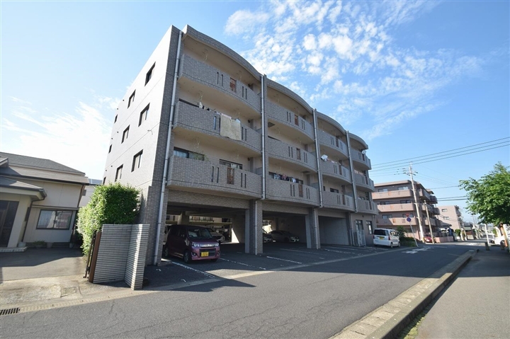 鹿児島市紫原のマンションの建物外観