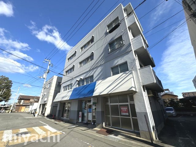 徳島市蔵本町のマンションの建物外観