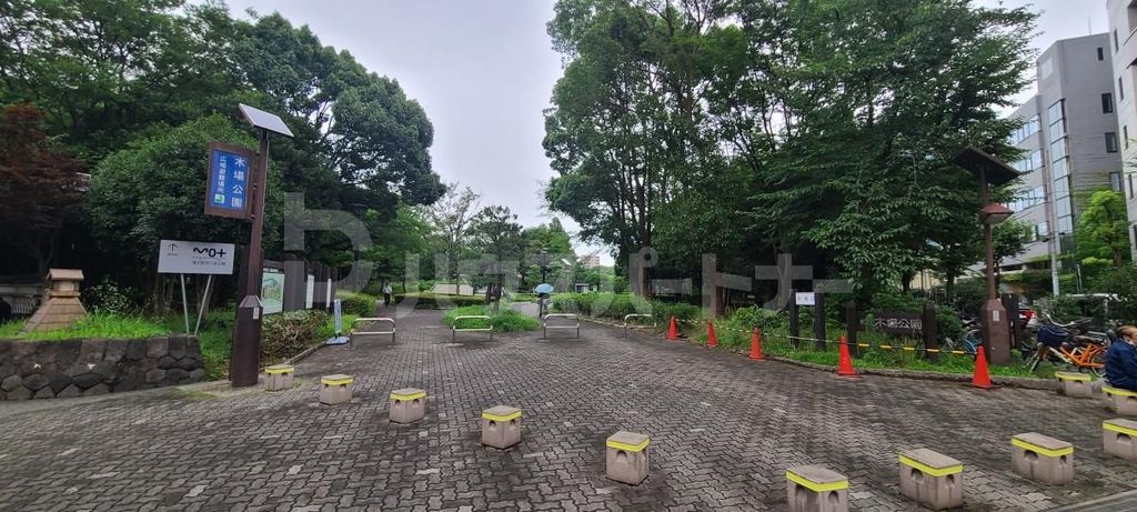 【江東区東陽のマンションの公園】