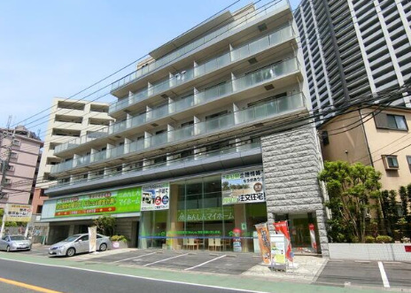 【川崎市高津区久本のマンションの建物外観】