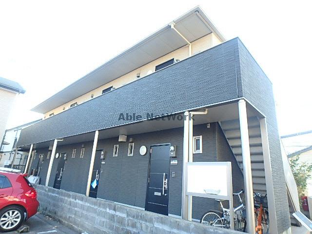 熊本市中央区国府のアパートの建物外観