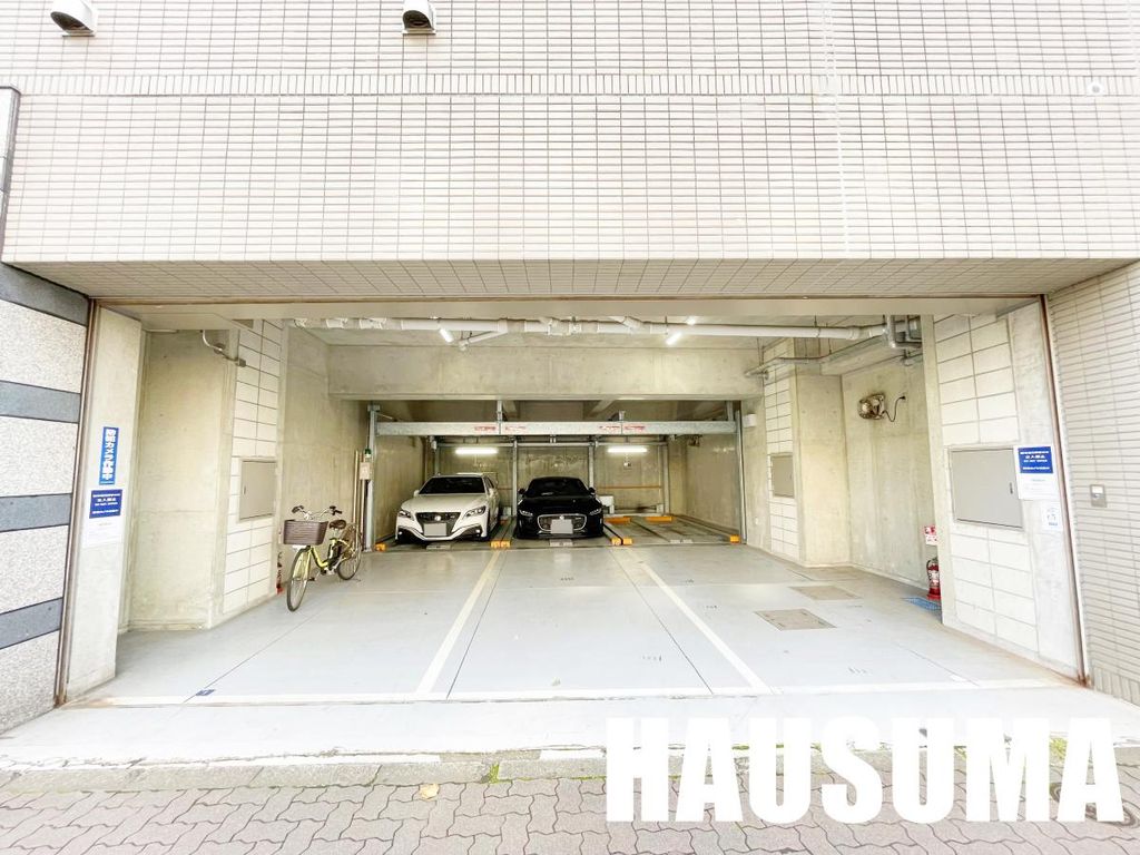 駐車場　駐車場