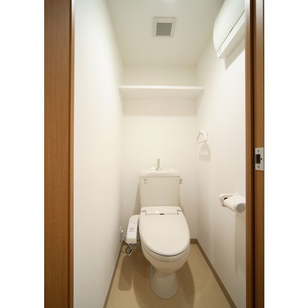 エステムコート神戸県庁前IIIフィエルテのトイレ写真