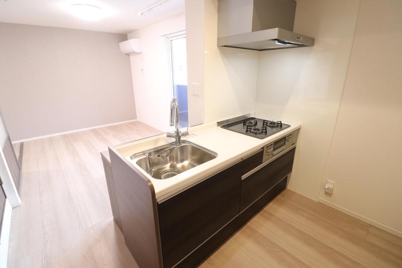 キッチン　1　カウンターキッチン　3口コンログリルつき