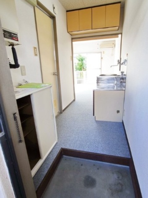 玄関　他部屋参考。