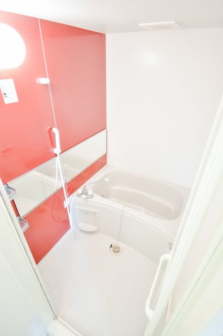 バス・シャワールーム　お湯張り・追い炊き付き