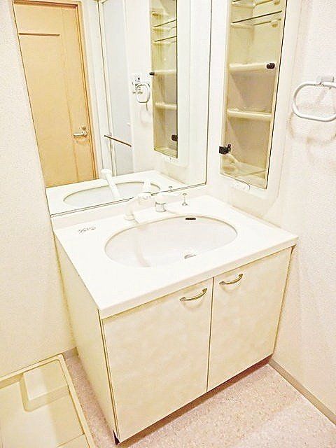 洗面設備　お部屋探しは株式会社　タウンハウジング　までお気軽にお問合…