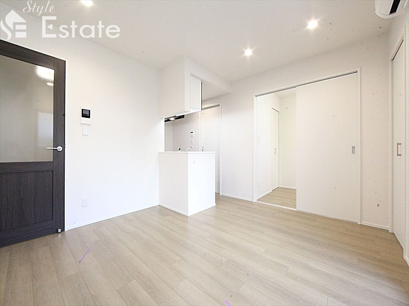 居室・リビング　同仕様内装