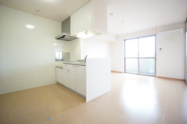 居室・リビング　※同物件・同タイプの写真です。