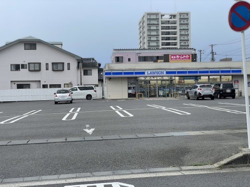 コンビニ　ローソン 新白河二丁目店（コンビニ）まで596m