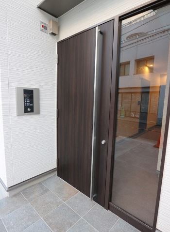 エントランス　同メーカー施工サンプル画像です現況優先