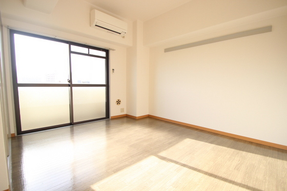 居室・リビング　※別部屋の写真です