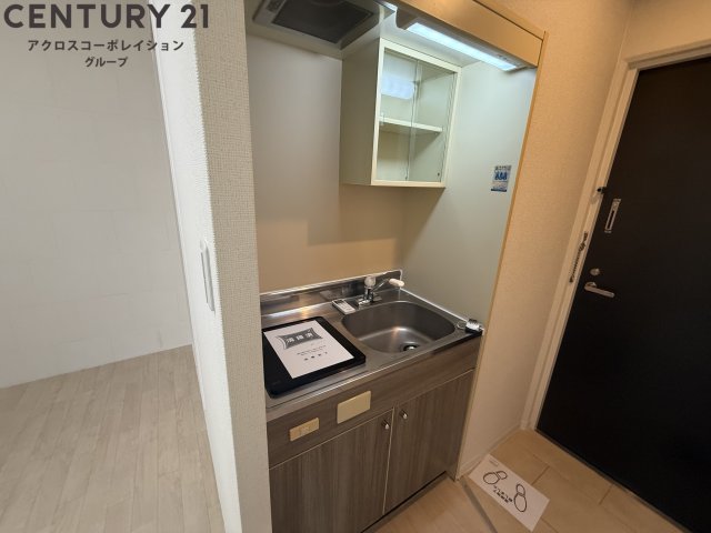 キッチン　1口IHコンロ付きのシンプルなキッチン