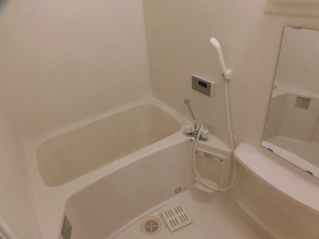 バス・シャワールーム　同型タイプ（反転）