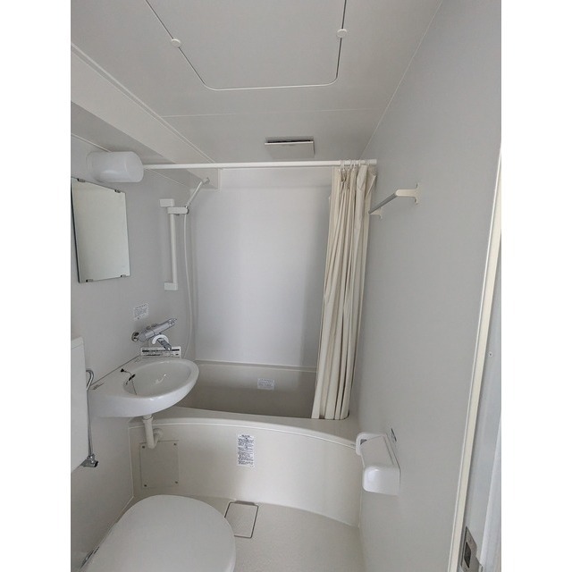 バス・シャワールーム　洗面台