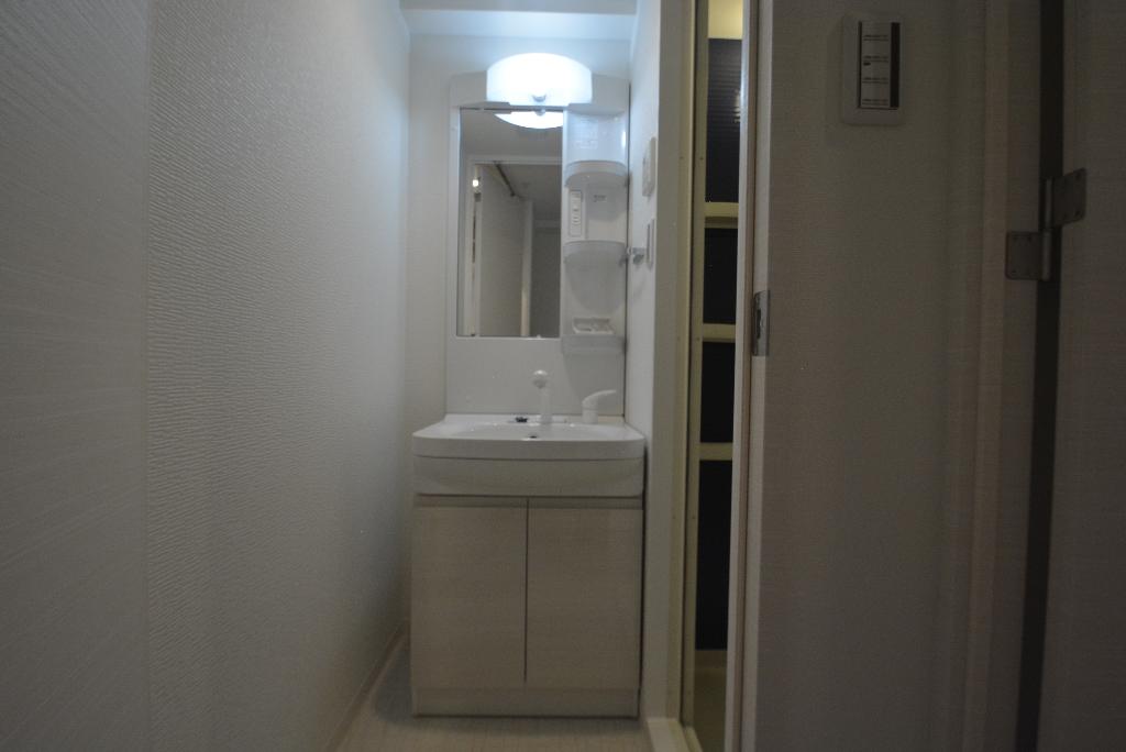 洗面設備　洗髪洗面化粧台