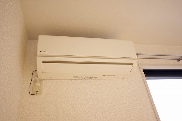 その他設備　類似室内。クロス・床・建具等の色が異なる場合がございます。