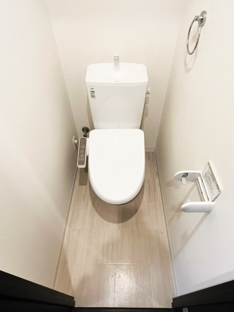 トイレ　★温水洗浄便座★