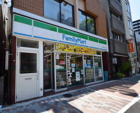 コンビニ　ファミリーマート牡丹一丁目店（コンビニ）まで151m