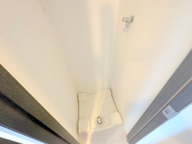 その他設備　嬉しい室内洗濯機置場。これで洗濯機も長持ちしますね。