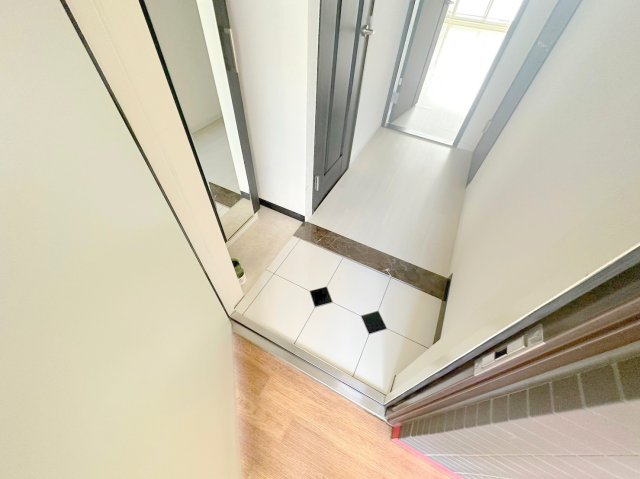 玄関　素敵な玄関は毎朝あなたを元気に送りだしてくれますよ。