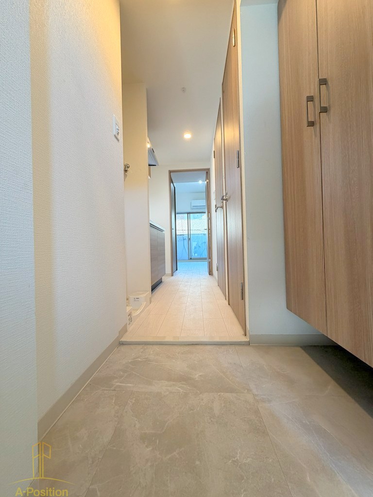 玄関　フォーリアライズ難波リアン