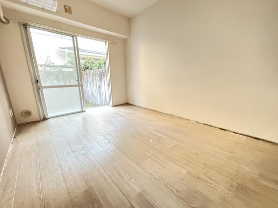 居室・リビング　※別部屋の写真です