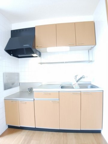 キッチン　コンパクトなキッチンで掃除もラクラク