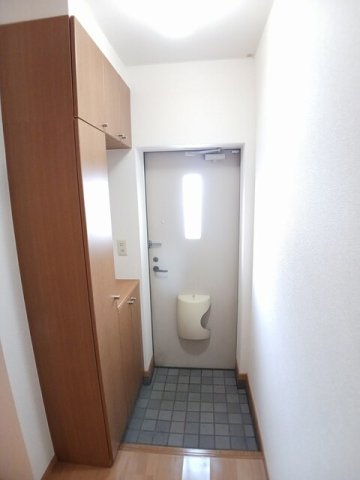 玄関　ゆったりとした玄関です