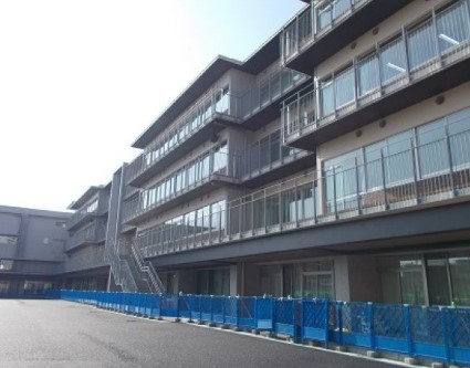 小学校　中野区立中野第一小学校（小学校）まで364m