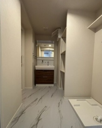 洗面設備　外出前の身だしなみチェックはこちらでどうぞ！