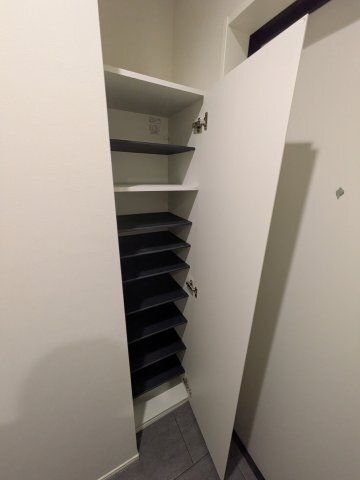 収納　同メーカー施工例